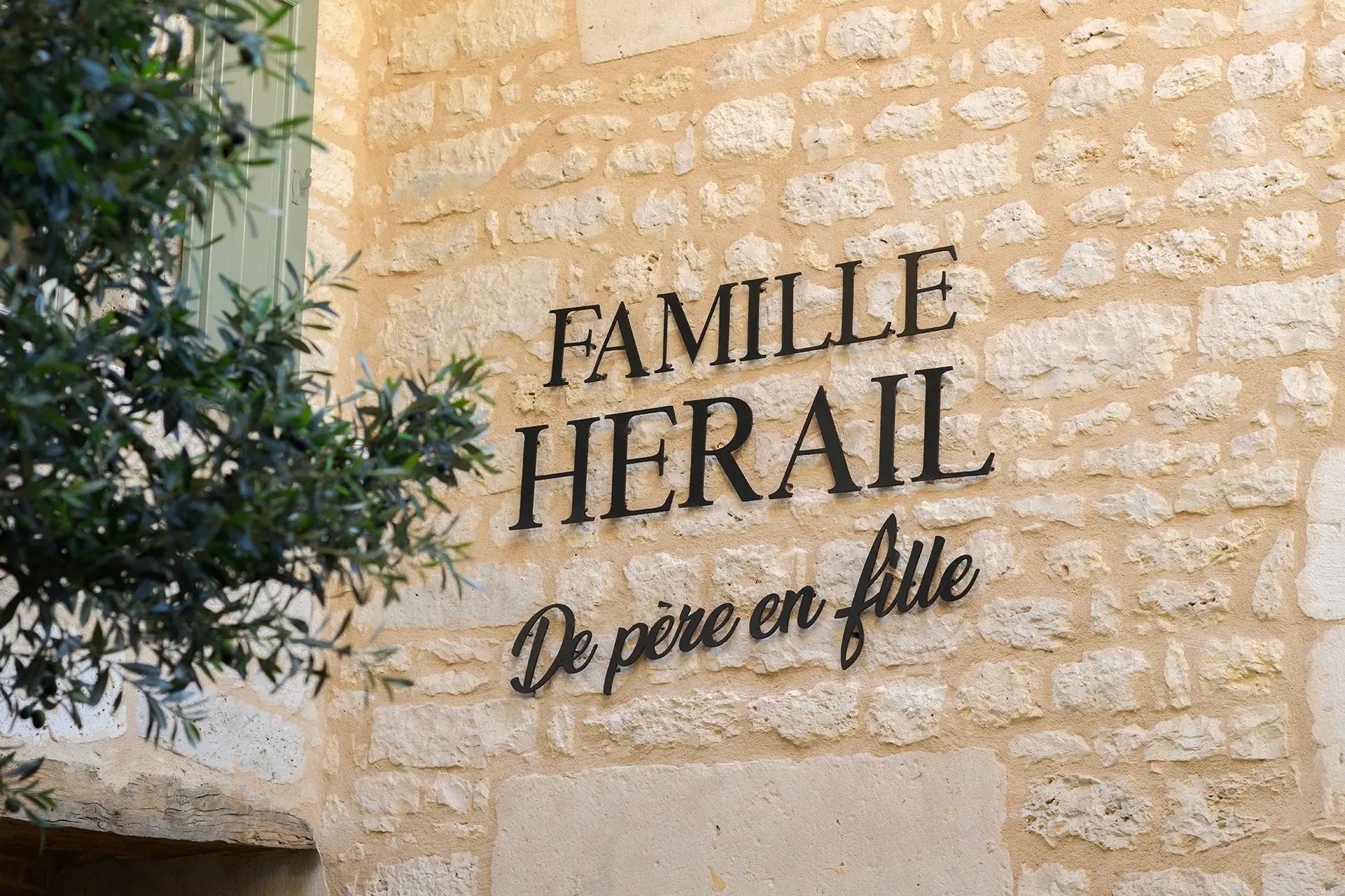 clos-mazetou-de-pere-en-fille